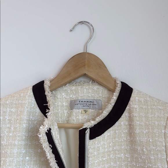 Tahari Cream and Black Tweed Blazer - Picture 2 of 6